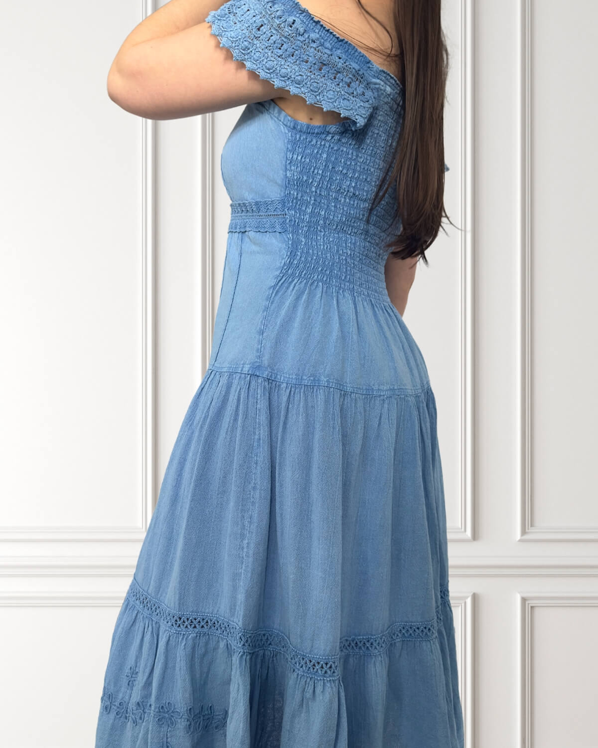 Vestido Carmen con hombros descubiertos - Katsura - Azul claro