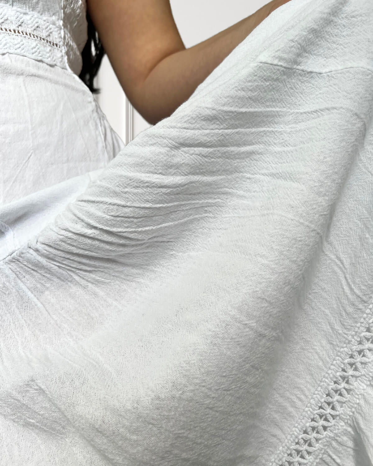 Vestido Carmen con hombros descubiertos - Katsura - Blanco