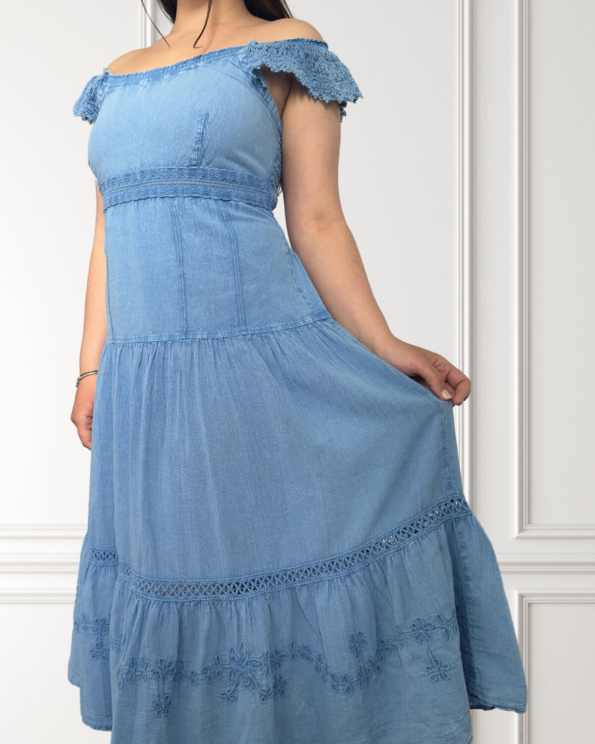 Vestido Carmen con hombros descubiertos - Katsura - Azul claro