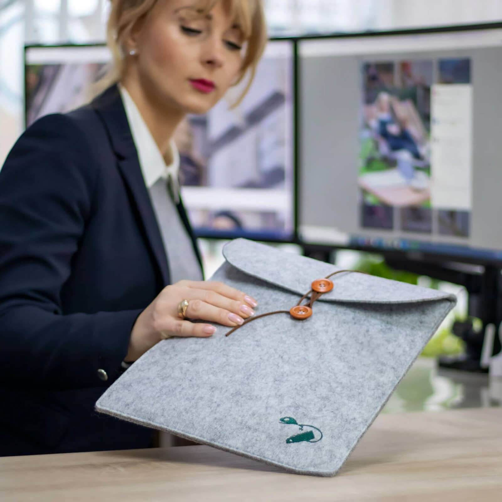 Filzhülle für Laptop Travel - Grau